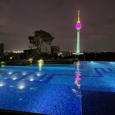 Cosy Home In Heart Of Colombo At Capitol Twinpeaks. ภายนอก รูปภาพ
